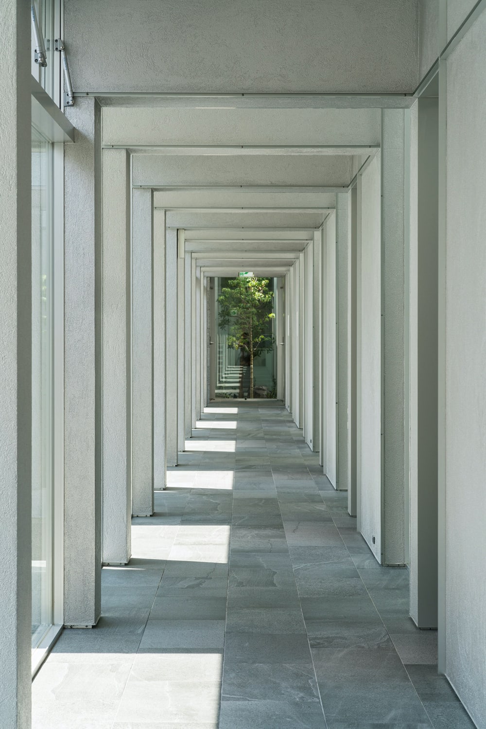 JOSAKI DENTAL. GARDEN CLINIC thumbnail