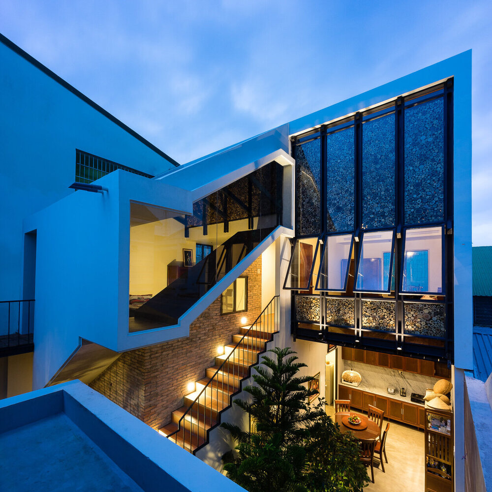 Half-roof House thumbnail