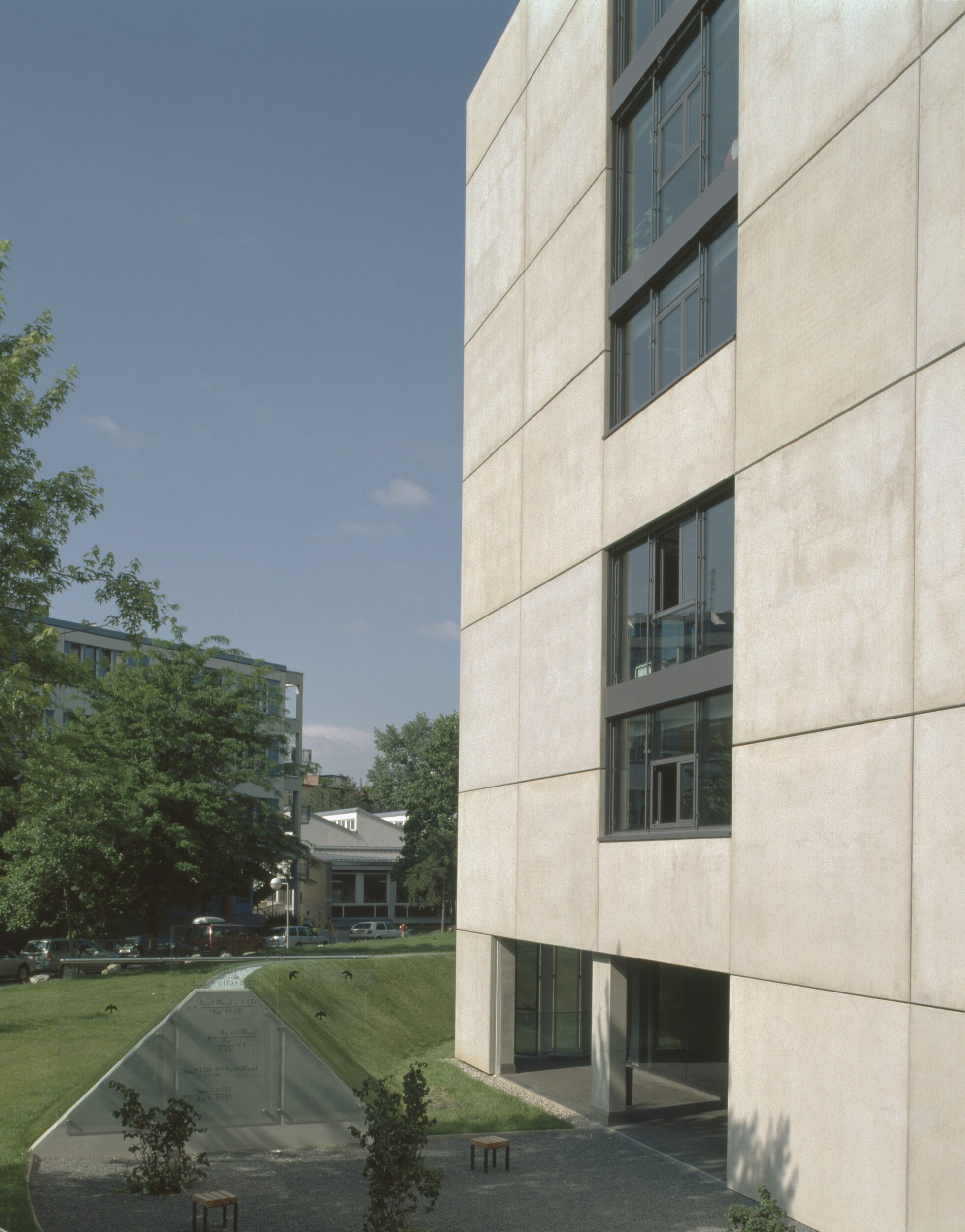 [Biocatalysis Lab, Building at the TU Graz] 824 inap2
