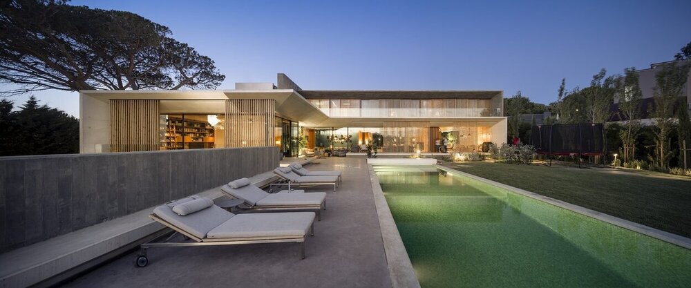 Private Residence in Estoril thumbnail