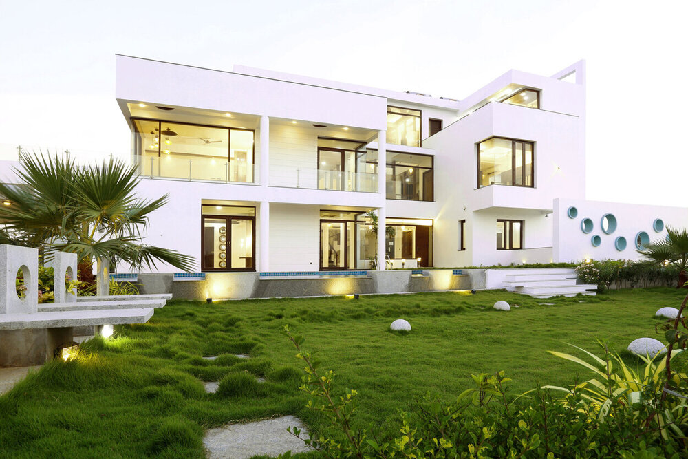 aayadi villa thumbnail