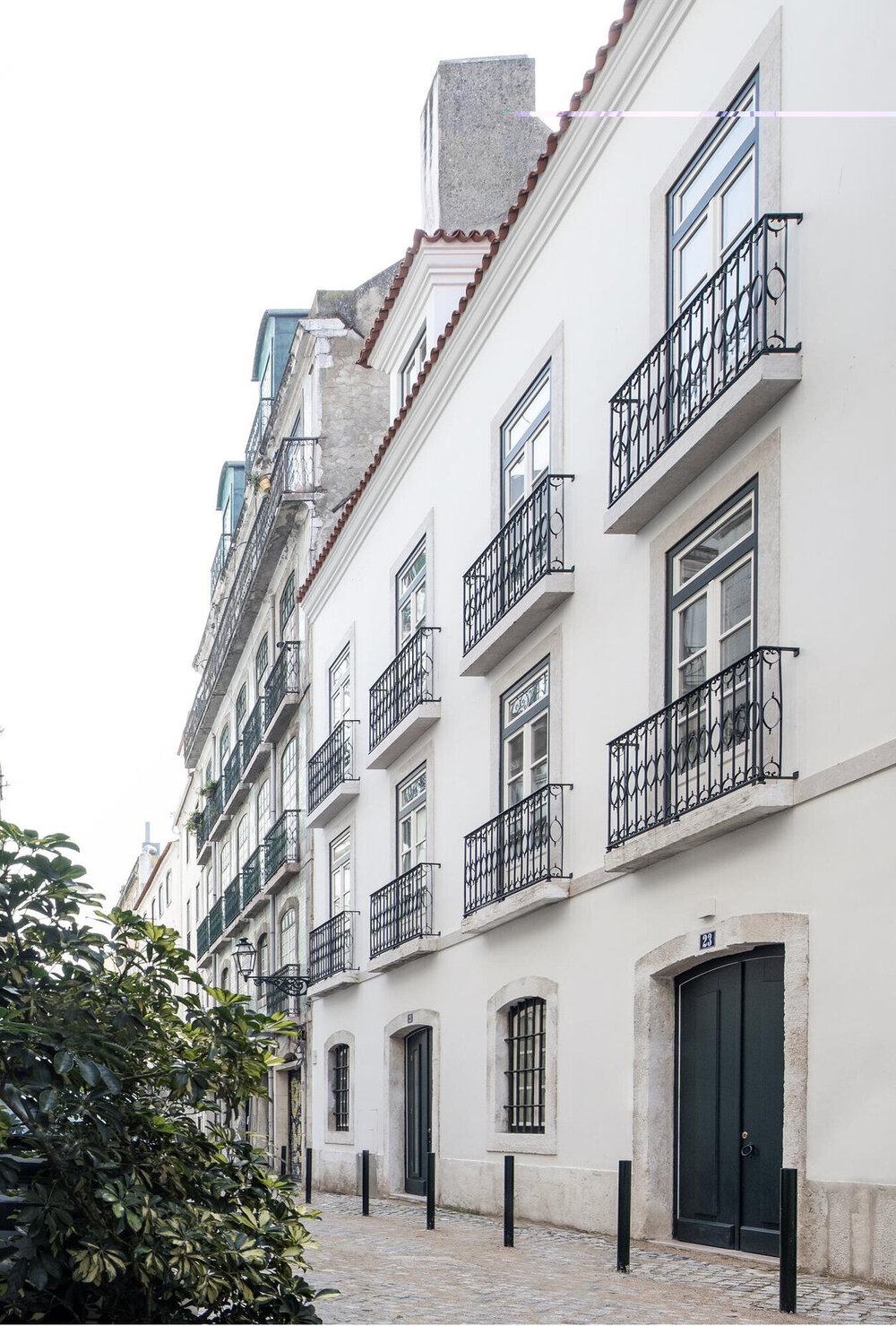 JANELAS DA SÉ | Rua das Canastras 21 thumbnail